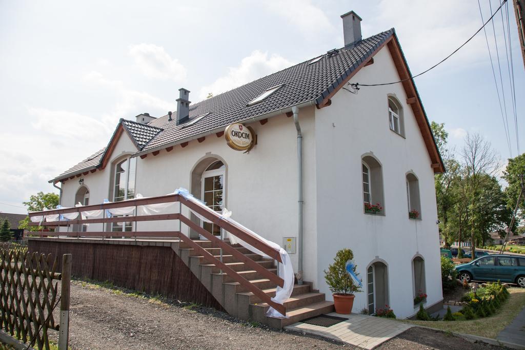 Pokoje Goscinne Viktorjan Raszowa エクステリア 写真